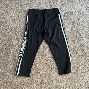 Hogwarts Capri Leggings